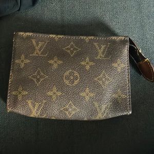 Small Louis Vuitton pouch